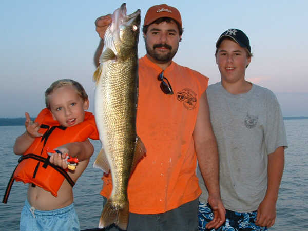 Lake Erie's Trophy Walleye Fishing